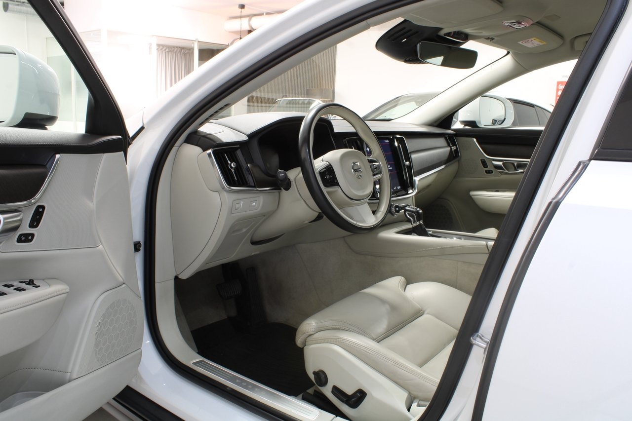Volvo V90 Cross Country 2018, kuva 5/10