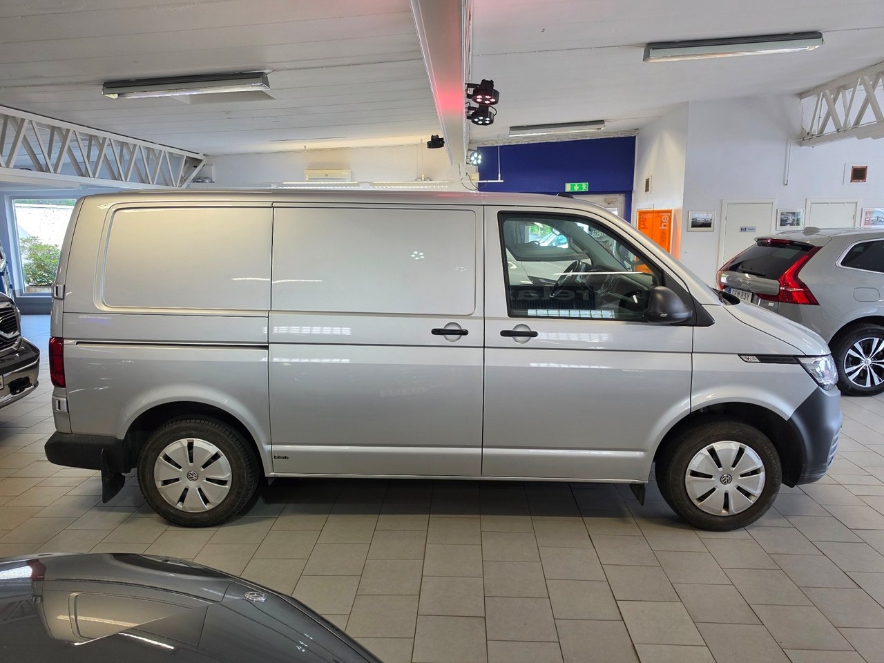 Volkswagen Transporter 2023, bild 7/15