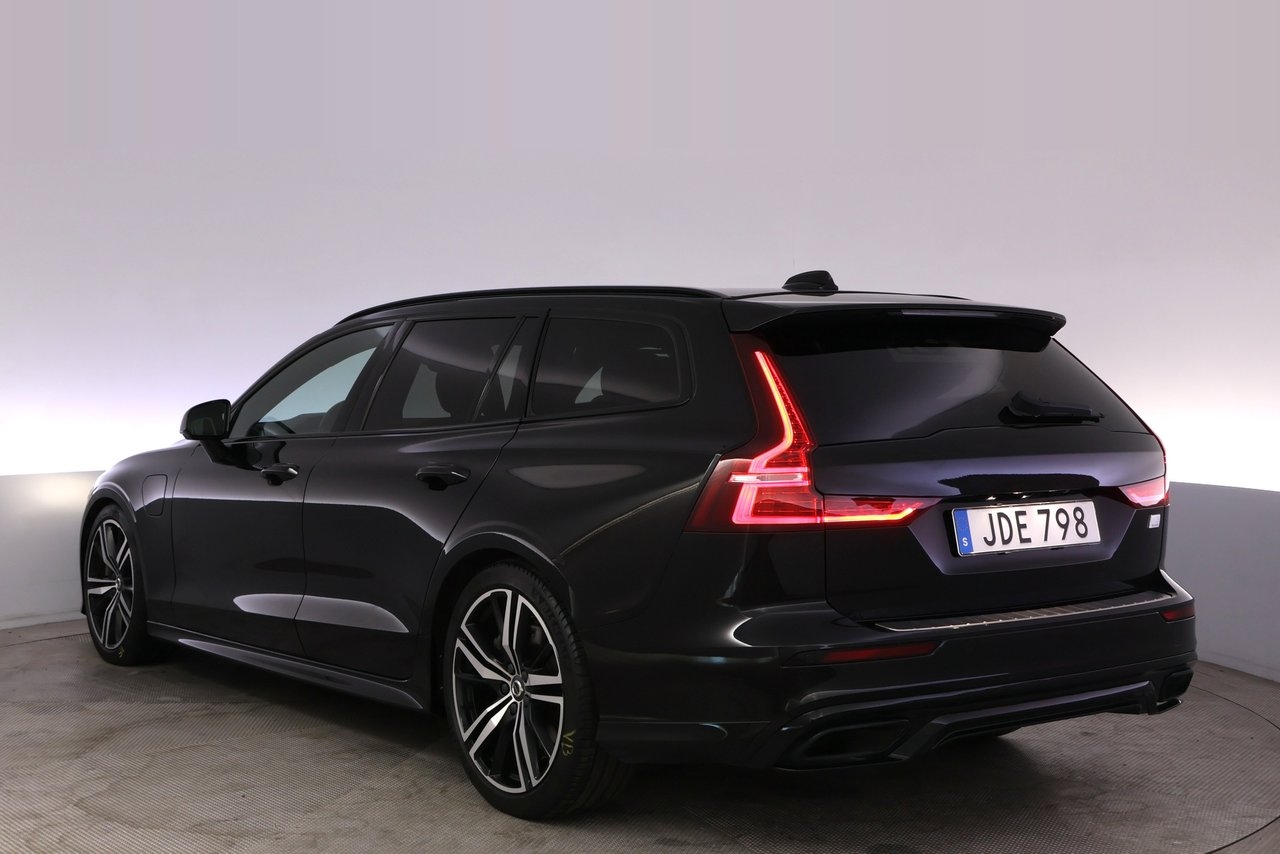 Volvo V60 Recharge T8 AWD R-Design 2021, bild 4/10