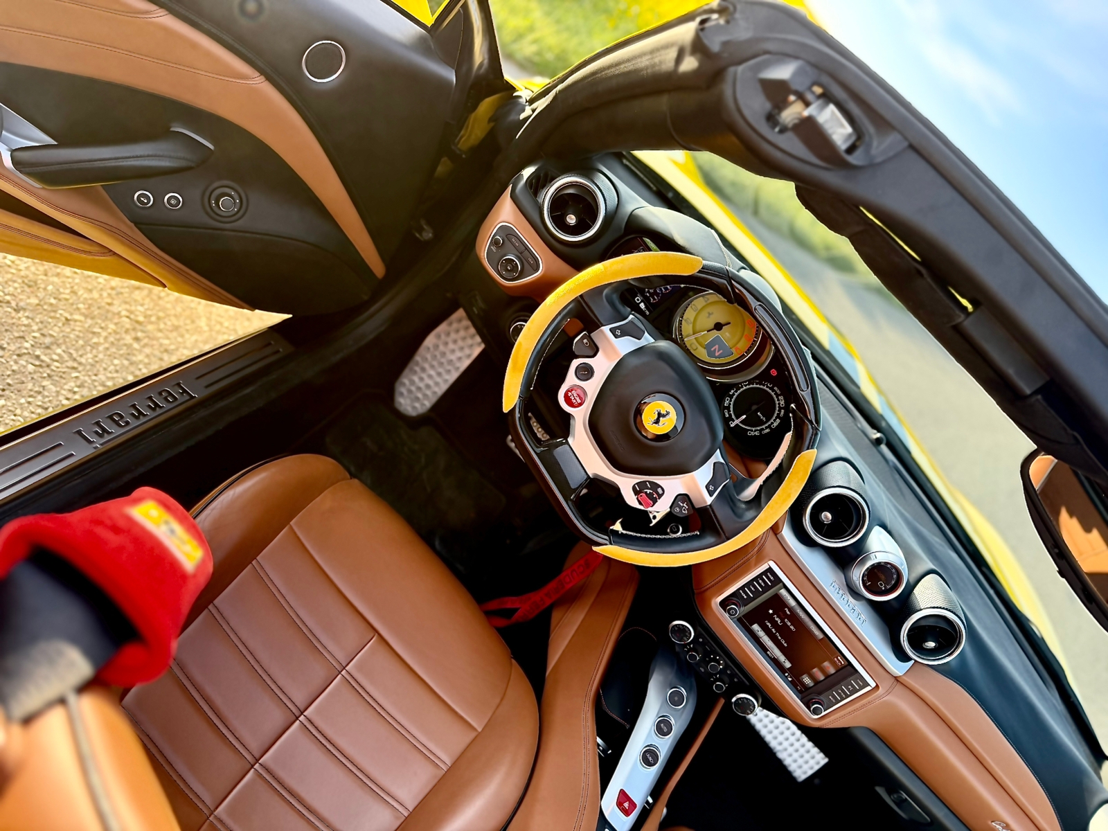 Ferrari California T 3.9 V8 F1 DCT 2015, bild 7/7