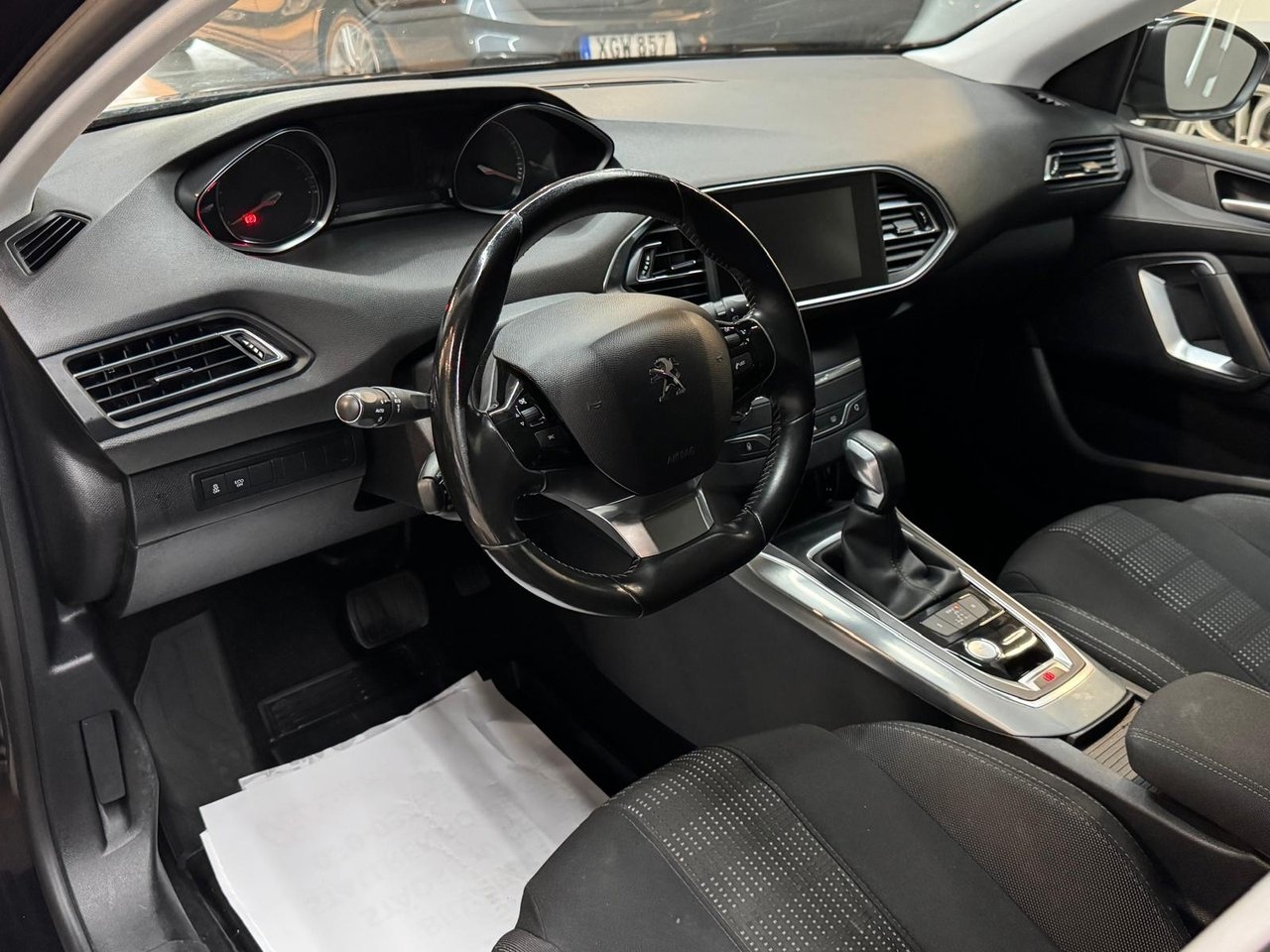 Peugeot 308 2015, bild 7/10