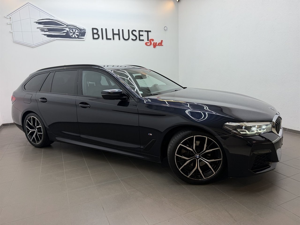 BMW 520 d 190hk M Sport Värmare 2021, bild 2/20