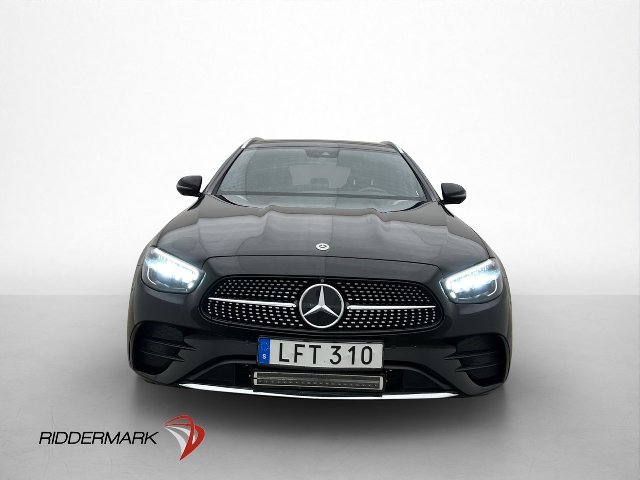 Mercedes-Benz E 300 T de 4Matic AMG 2022, bild 2/38