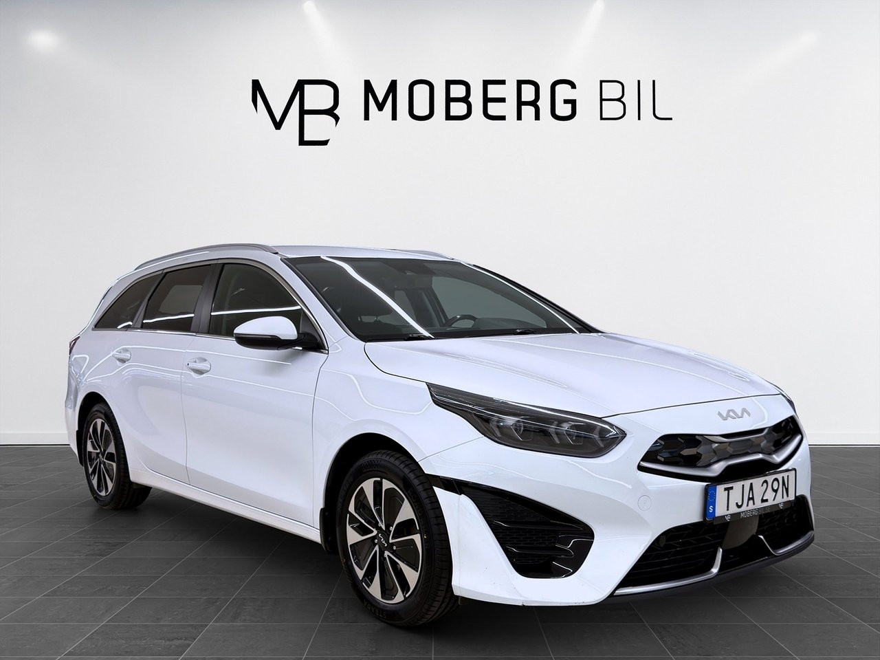 Kia Ceed SW Plug-in Hybrid 141hk Advance 2023, photo 3/17