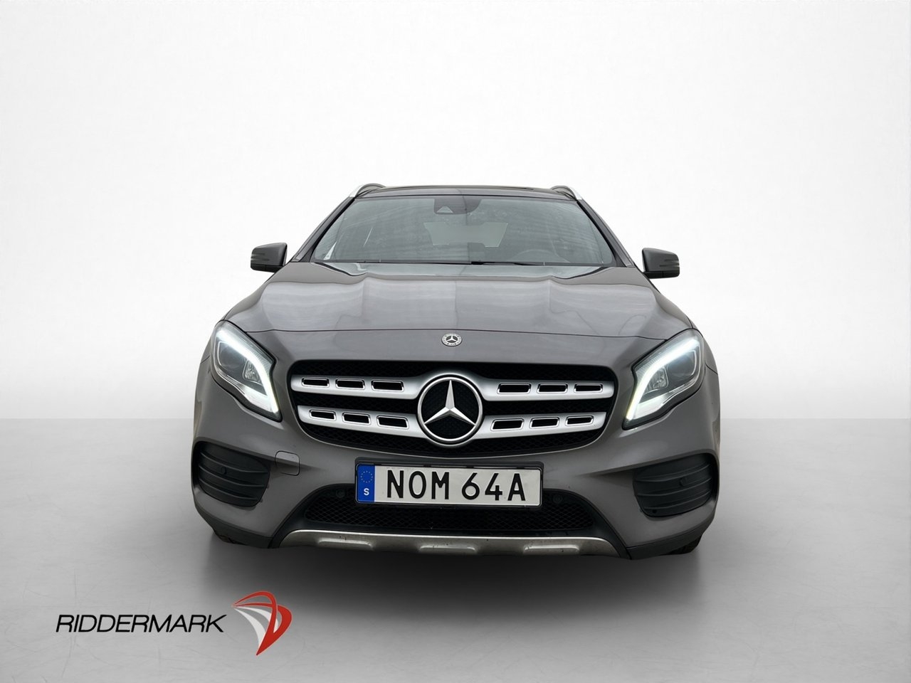Mercedes-Benz GLA 200 AMG Line Pano 2020, bild 2/34