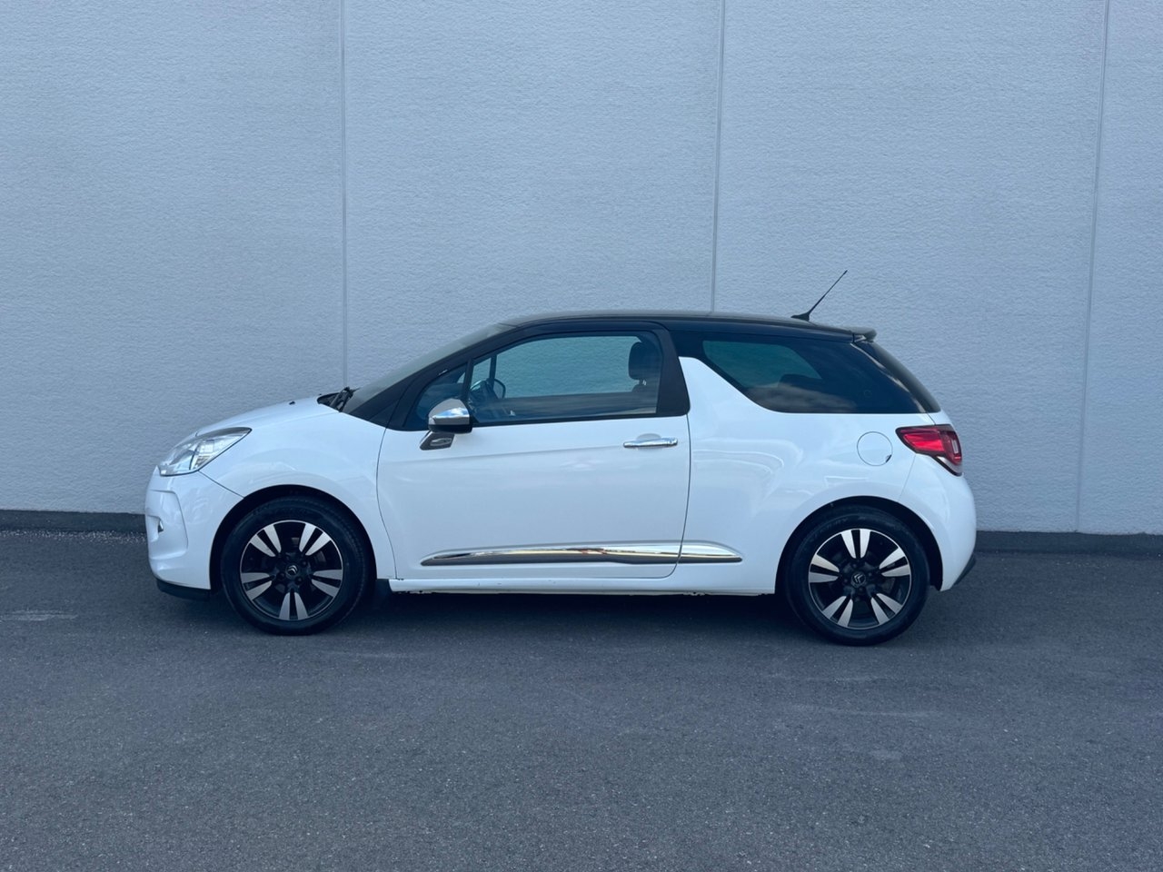 Citroen DS3 1.6 e-HDi Airdream 2013, kuva 5/17