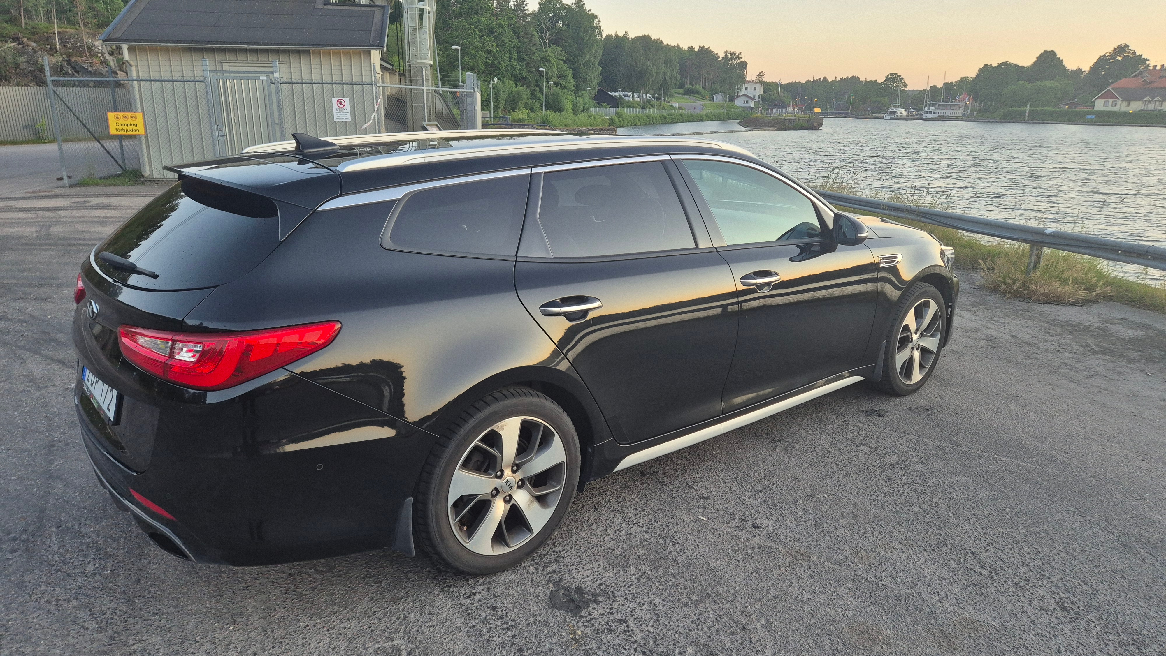 Kia Optima Sport Wagon 1.7 VGT DCT 2018, bild 4/12