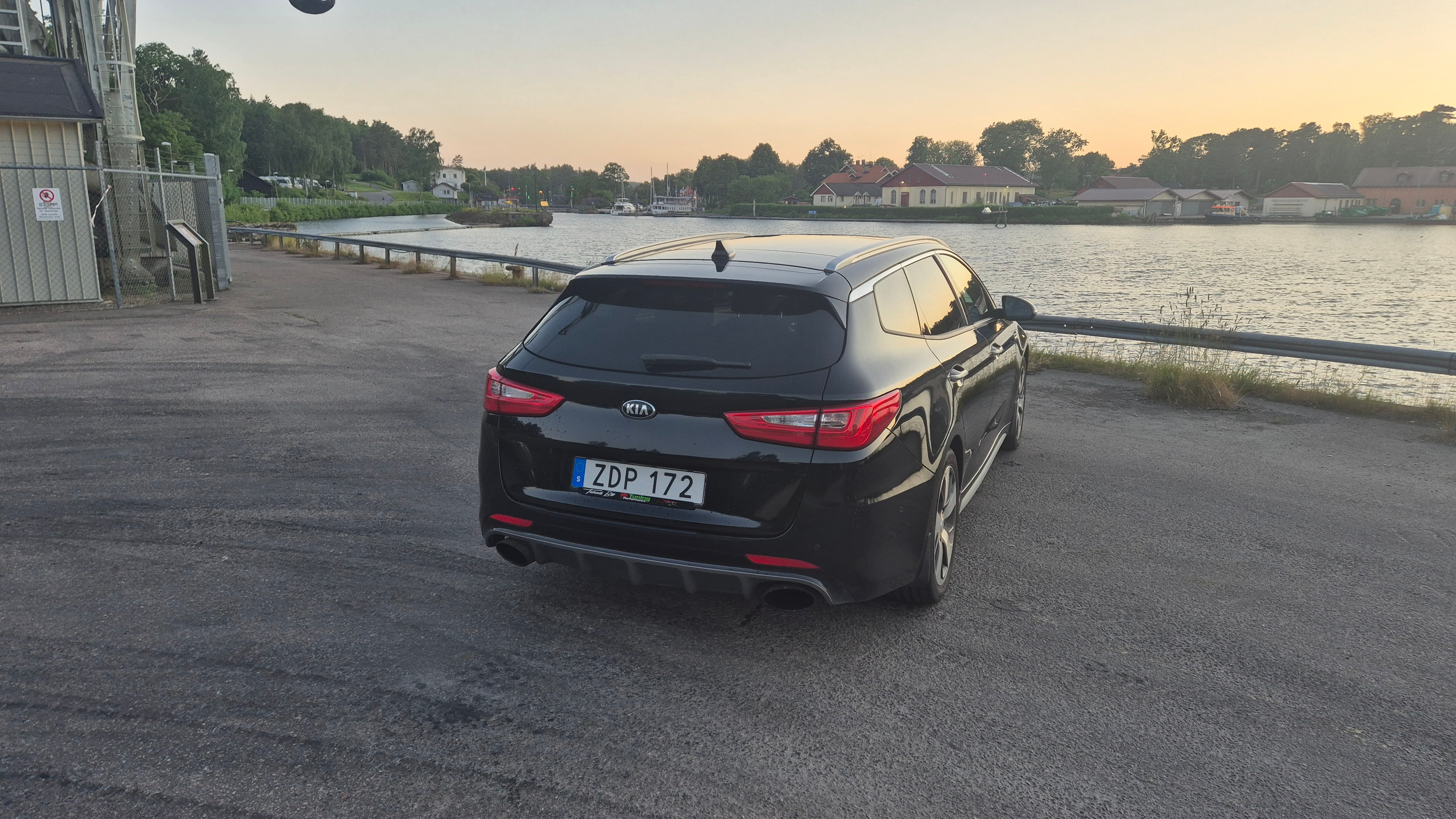 Kia Optima Sport Wagon 1.7 VGT DCT 2018, bild 3/12