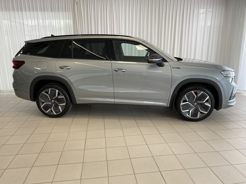 Skoda Kodiaq SPORTLINE 1,5 TSI IV 204 HK 2026, kuva 2/11