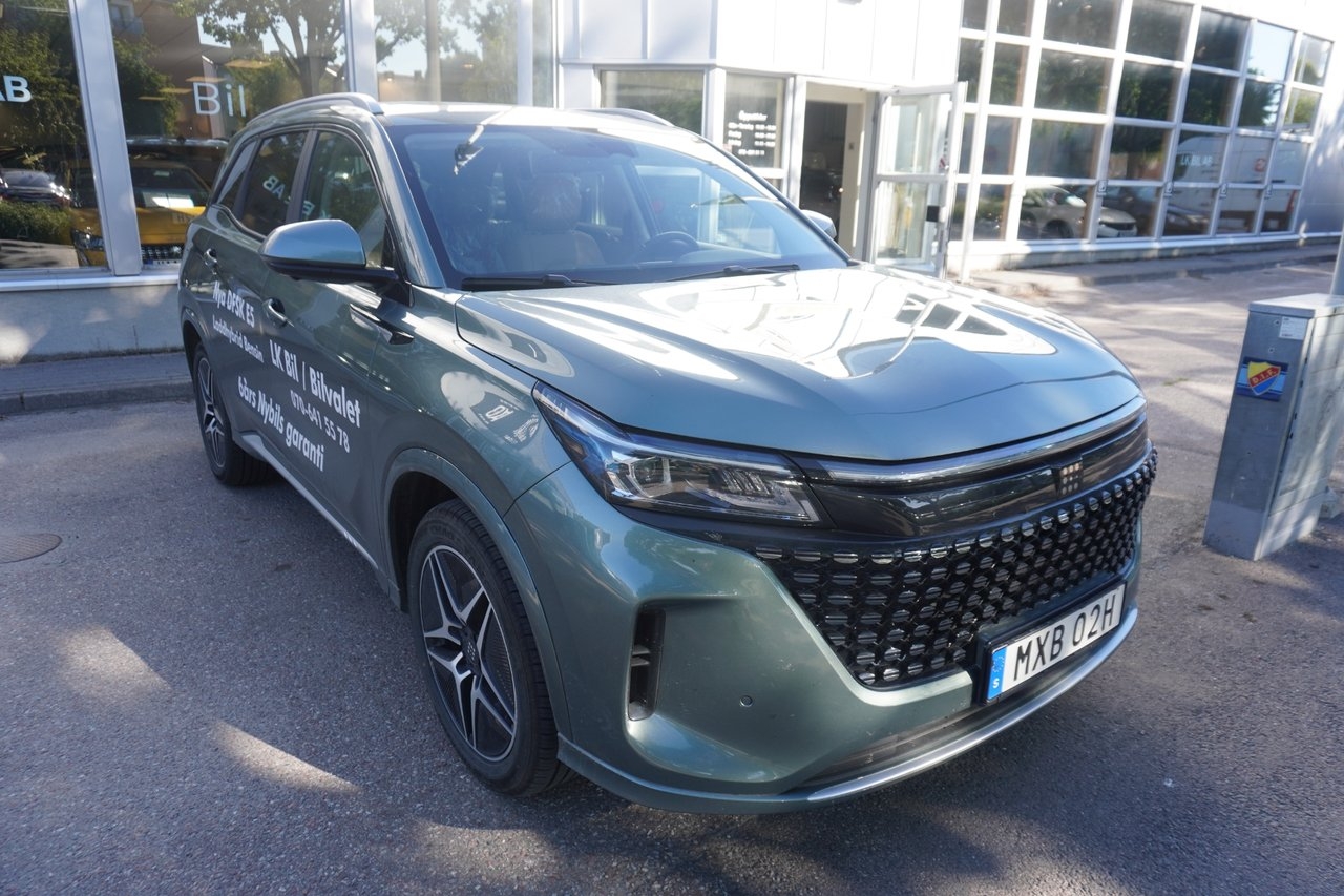DFSK E5 1.5 + 17.52 kWh E-CVT Euro 6 2024, bild 2/8