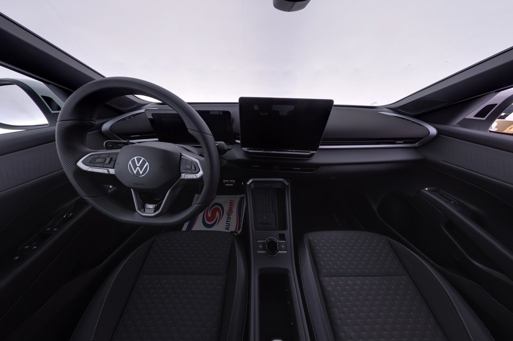 Volkswagen T-Roc R-Line eTSI150 DSG 2026, bild 7/10