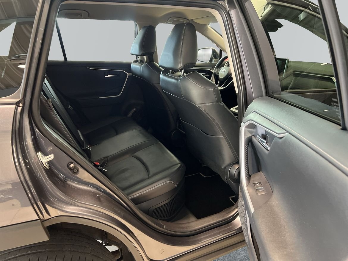 Toyota RAV4 2021, bild 7/24