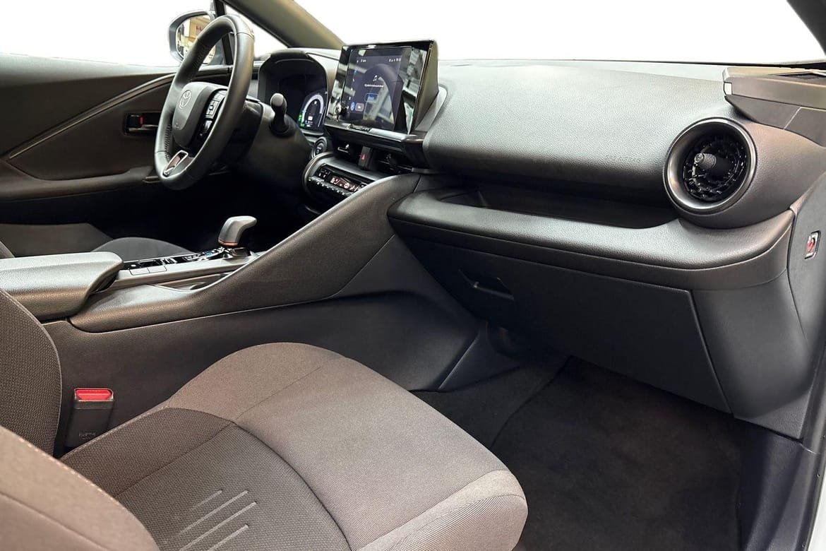 Toyota C-HR 2025, bild 7/10