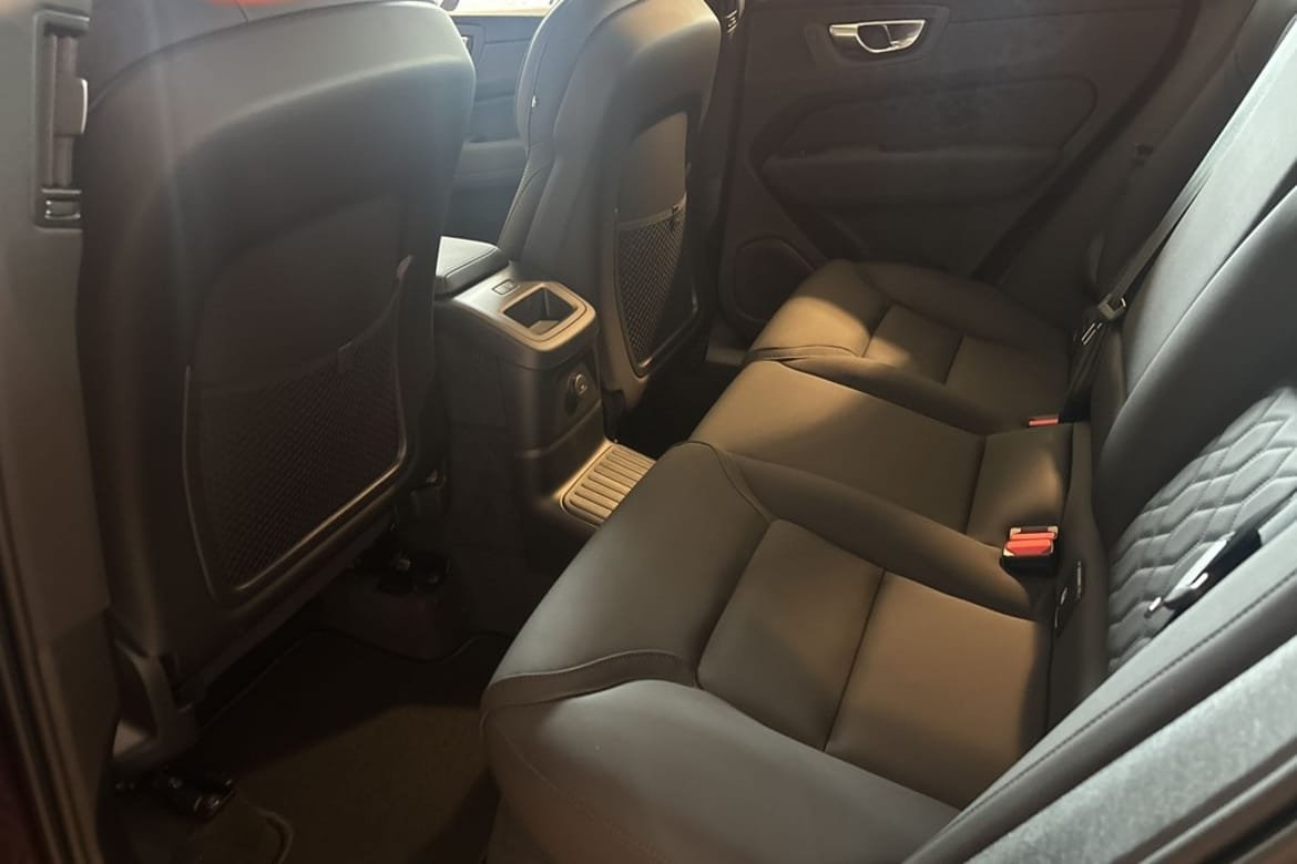 Volvo XC60 T6 Plus Dark Nordic Edition 2027, bild 6/7