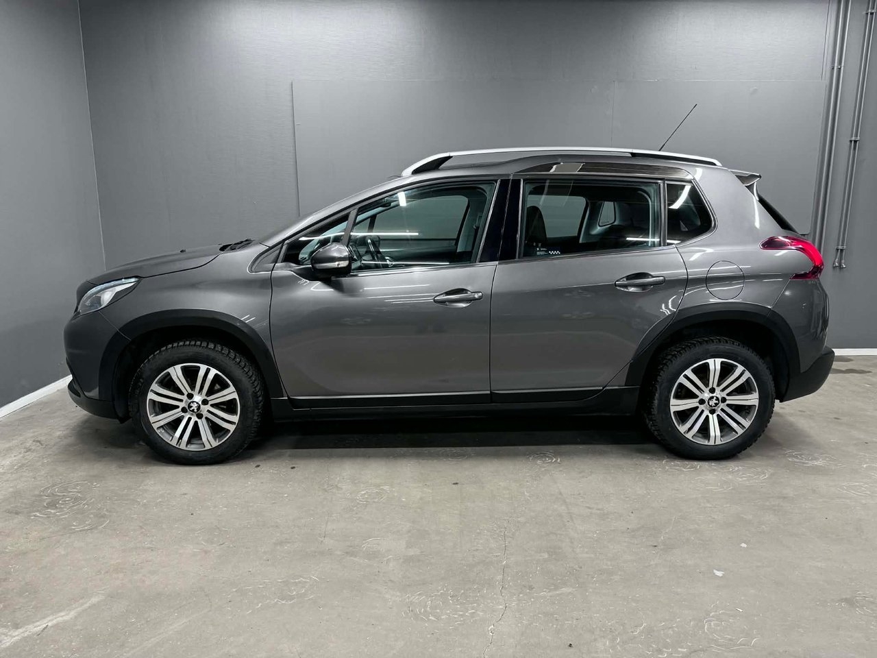 Peugeot 2008 2016, photo 3/21