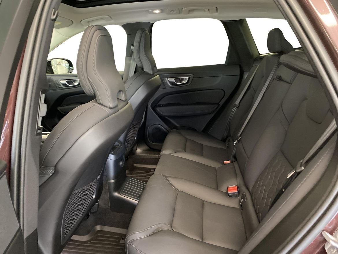 Volvo XC60 T6 Plus Dark Nordic Edition 2026, bild 7/13
