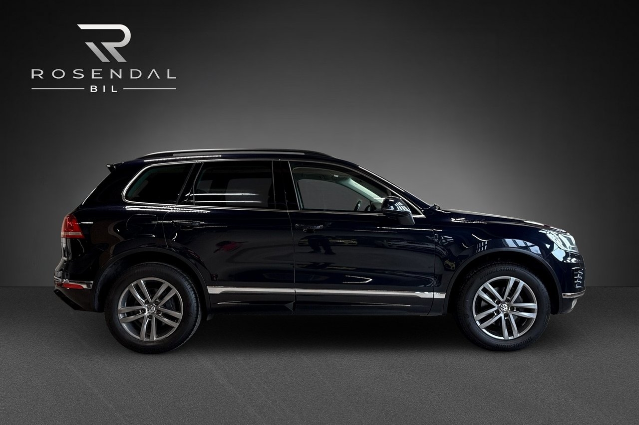Volkswagen Touareg 2017, bild 3/17