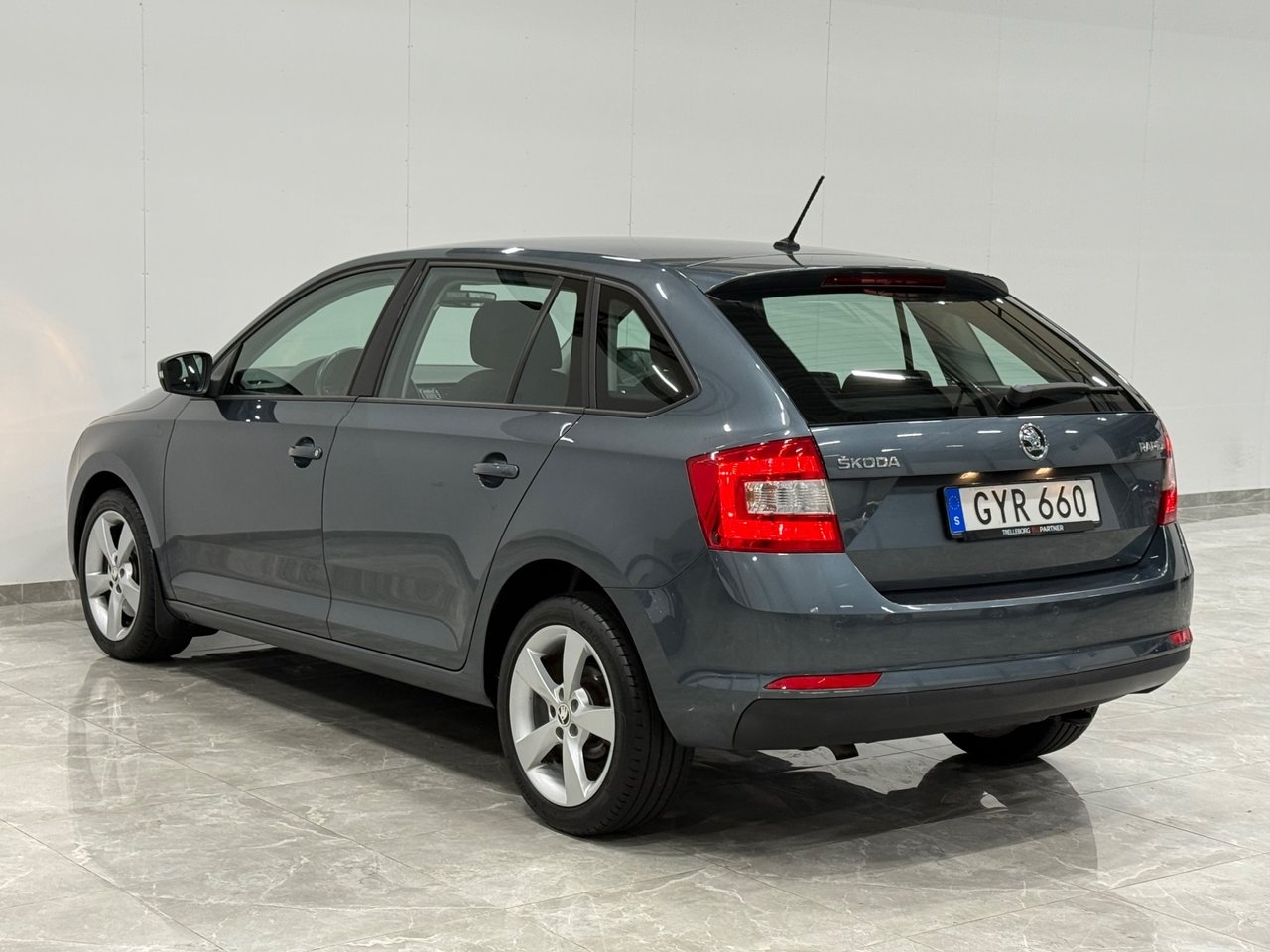 Skoda Rapid Spaceback 1.2 TSI Euro 6 2016, bild 3/22