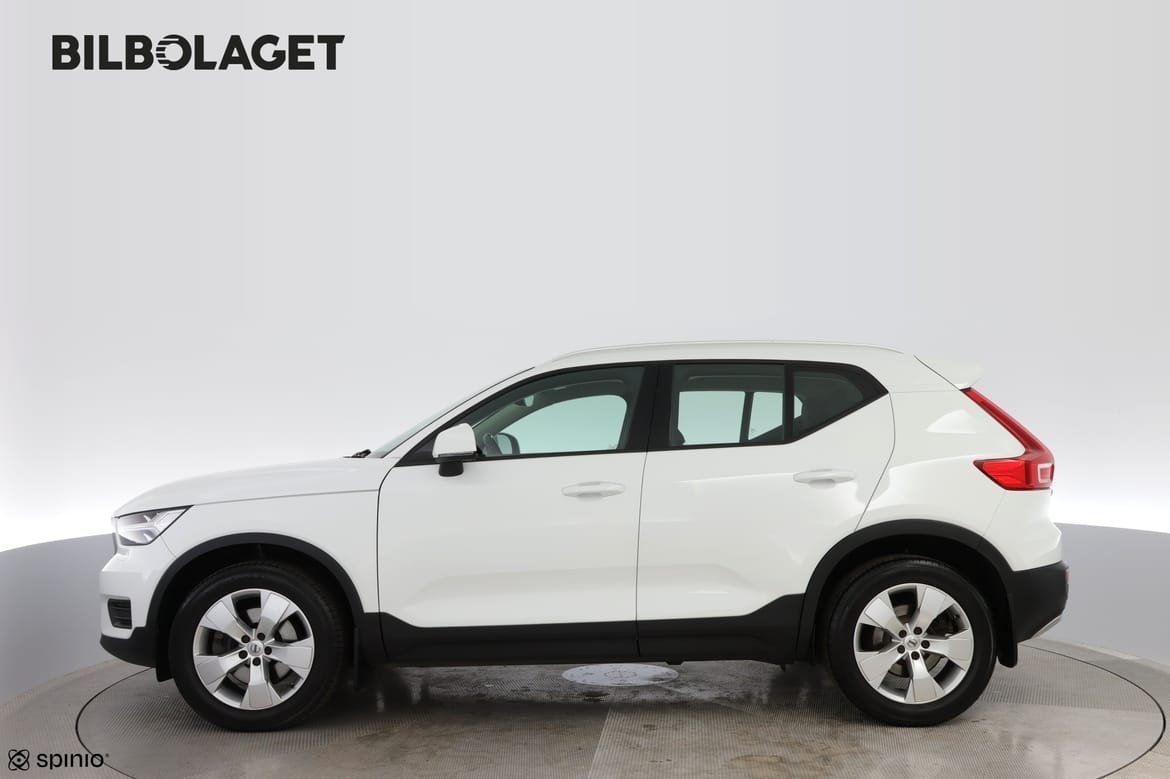 Volvo XC40 T4 AWD Momentum Edition 2019, bild 2/14