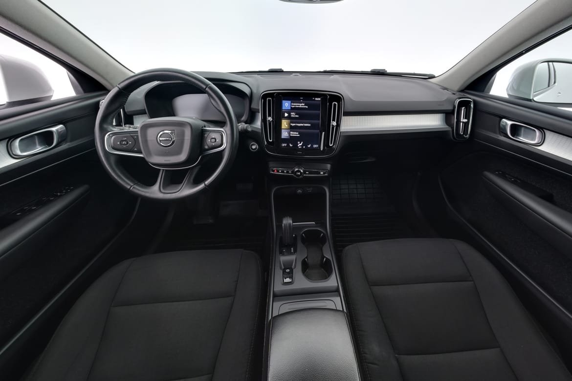 Volvo XC40 T4 AWD Momentum Edition 2019, bild 7/14