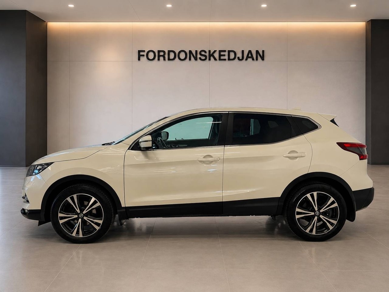 Nissan Qashqai 1.3 DIG-T DCT -360° 2019, bild 4/18