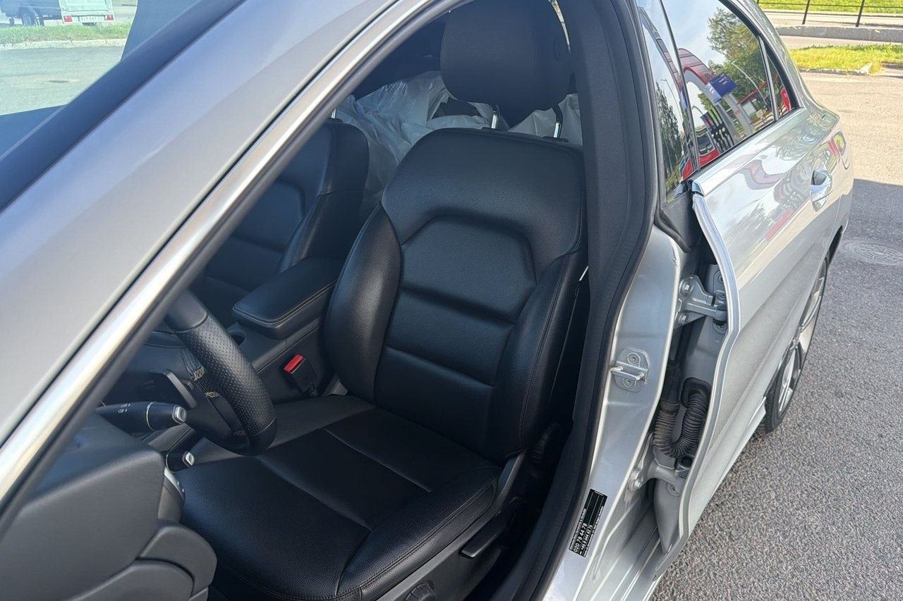 Mercedes-Benz CLA 2015, photo 7/15