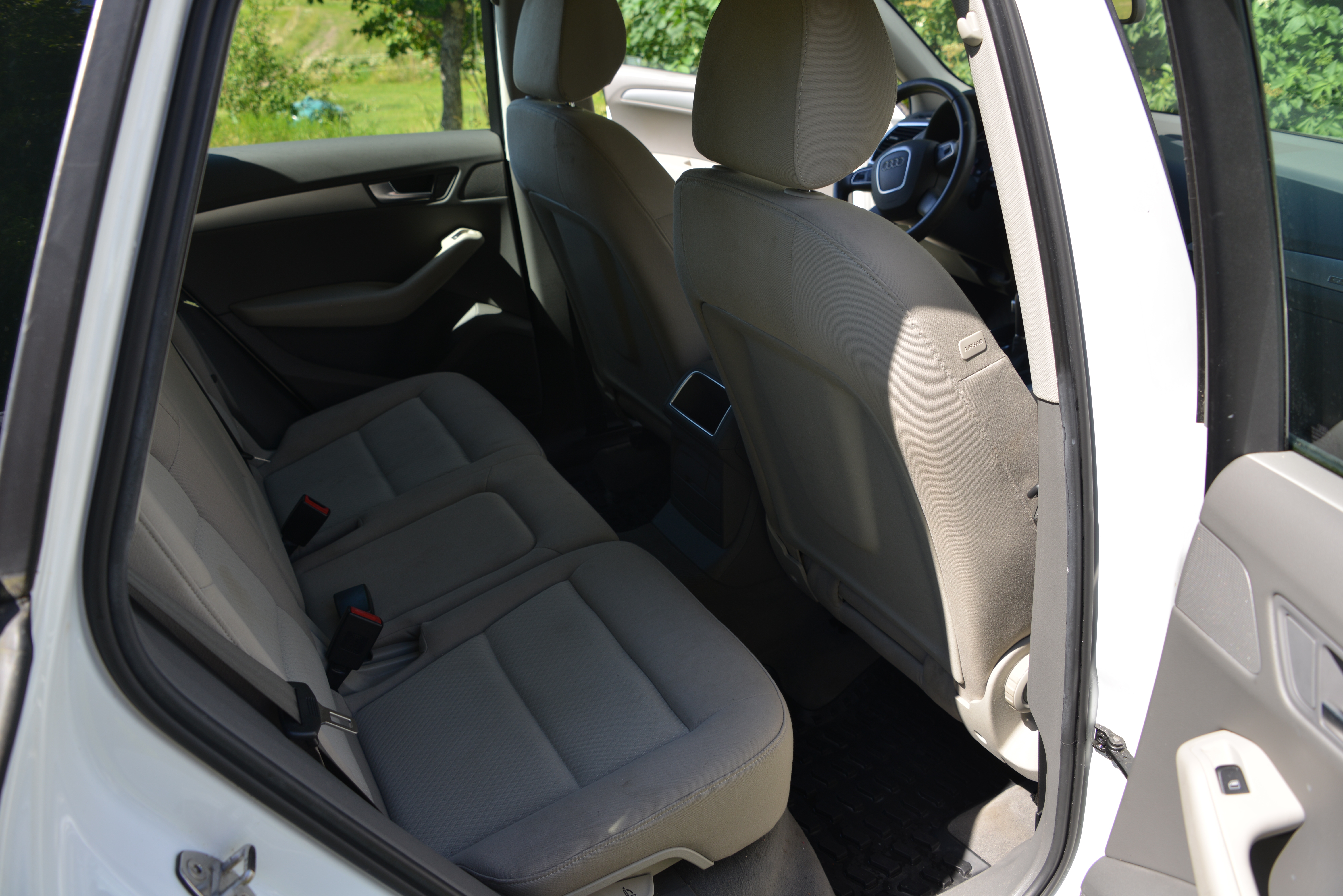 Audi Q5 2.0 TDI quattro S Tronic 2011, bild 7/8