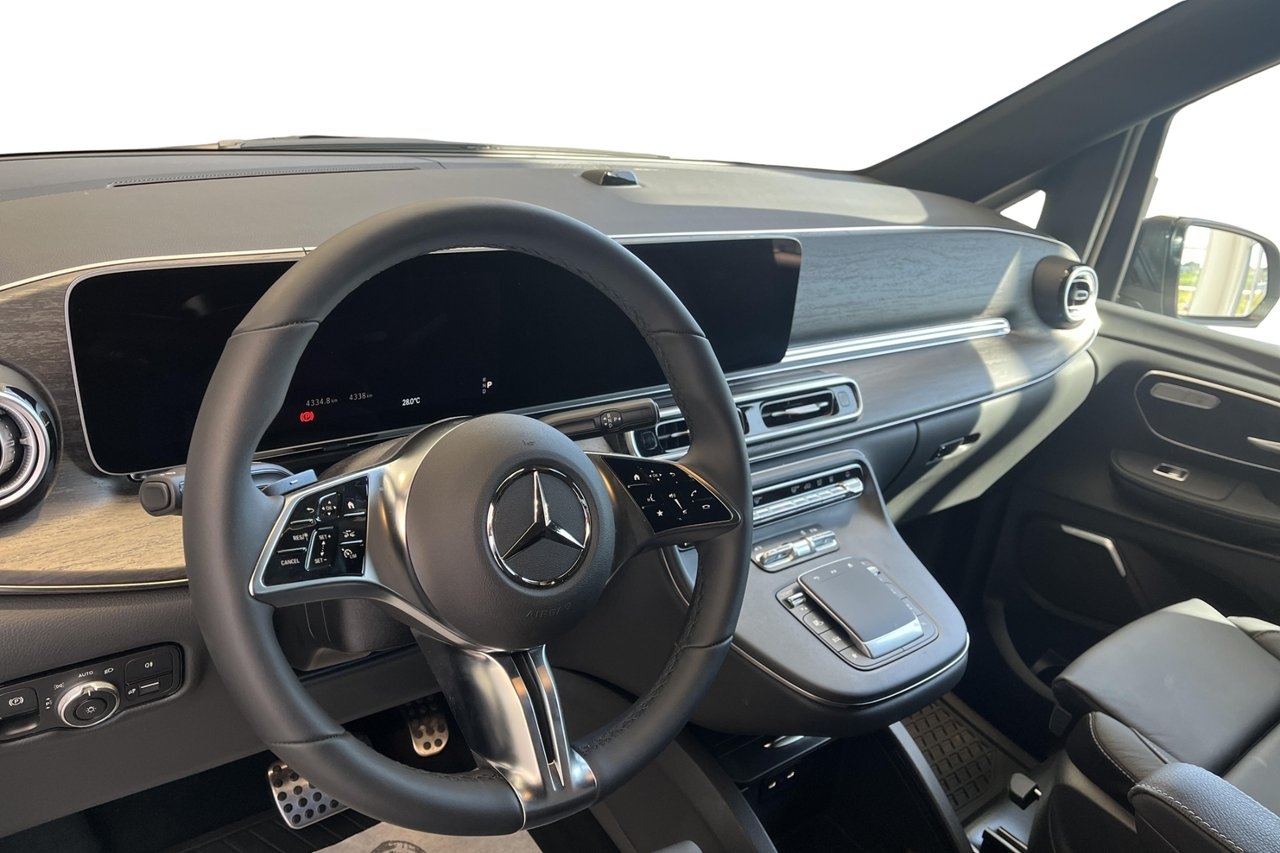 Mercedes-Benz V 300d 4MATIC AMG line 2026, bild 7/10