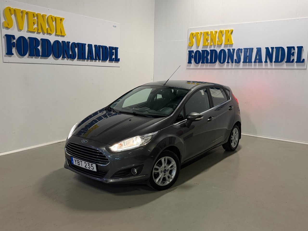 Ford Fiesta 5-dörrar 1.0 Titanium 2016, bild 2/19