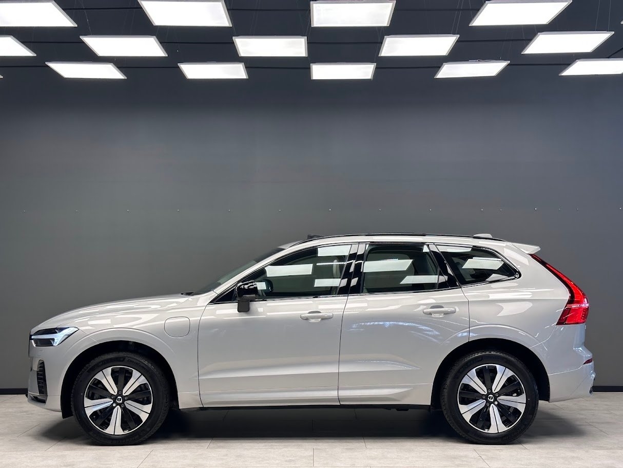 Volvo XC60 2023, kuva 4/23