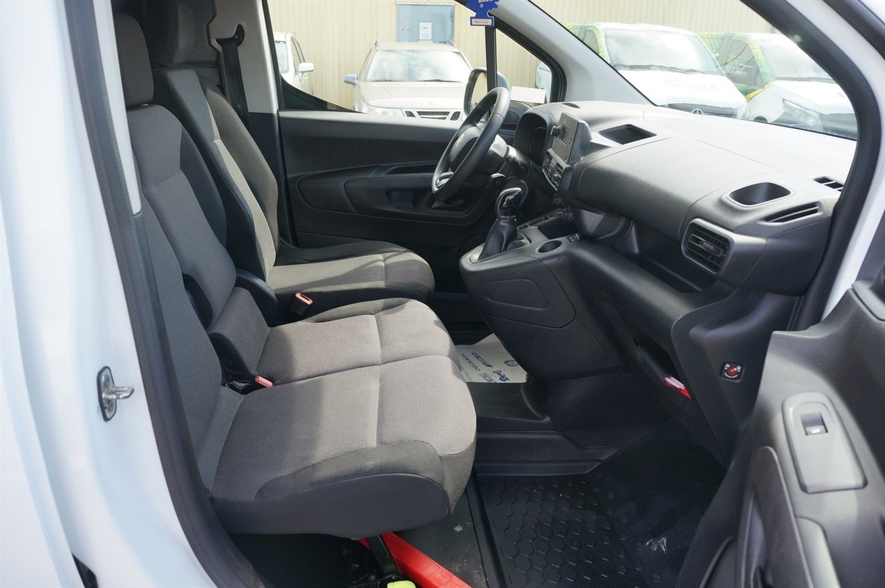 Citroen Berlingo 2020, kuva 6/10