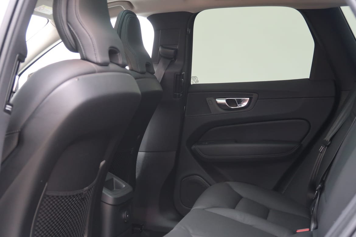 Volvo XC60 Recharge T6 Plus Dark 2023, bild 5/18