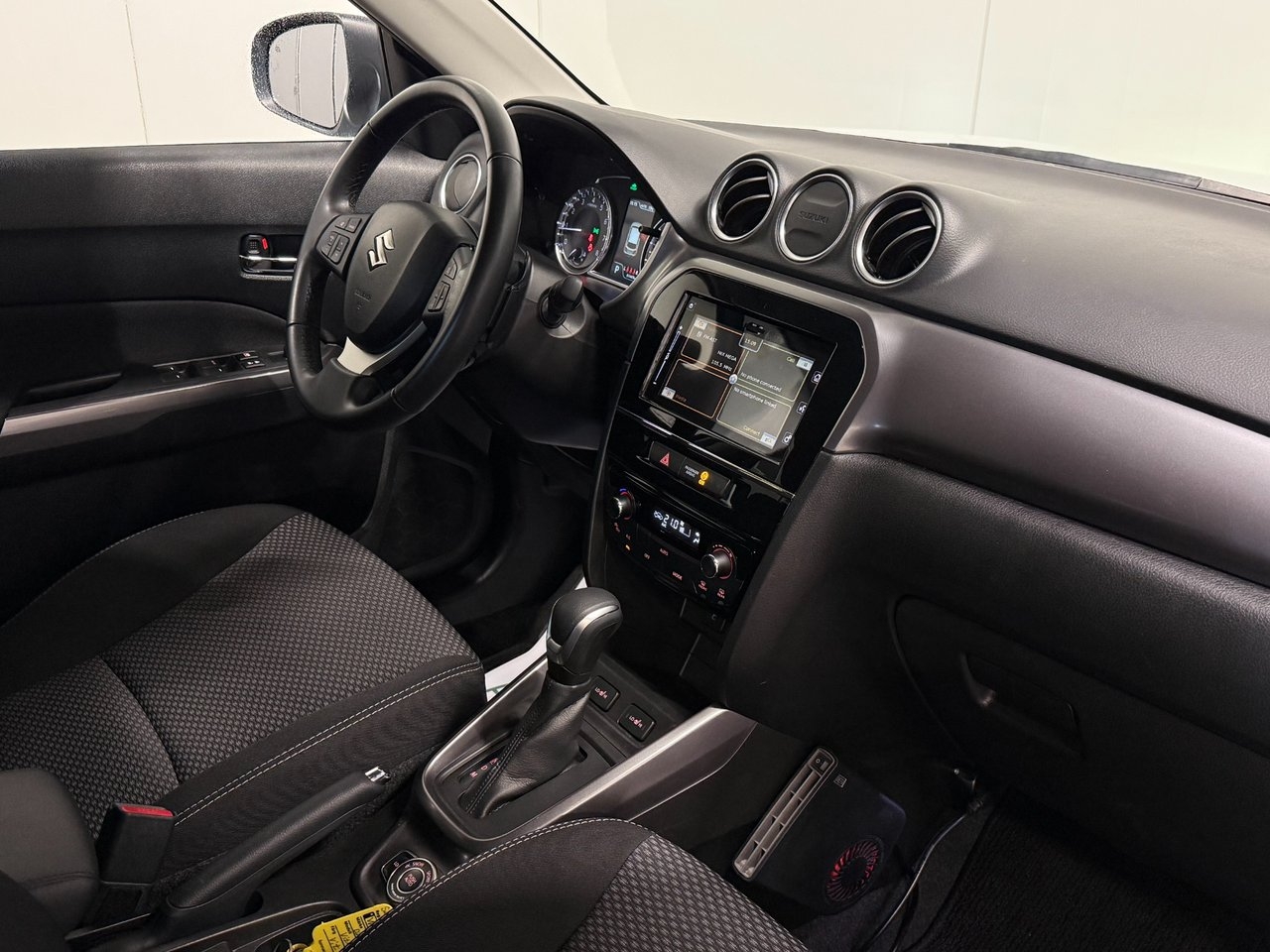 Suzuki Vitara 2024, photo 7/10