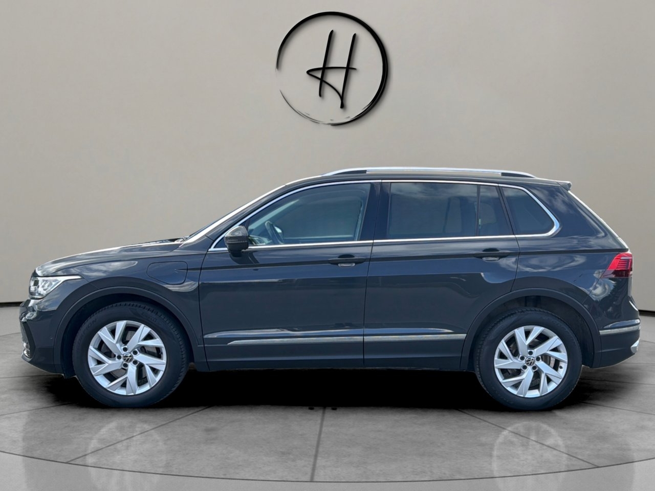 Volkswagen Tiguan 2022, kuva 6/10
