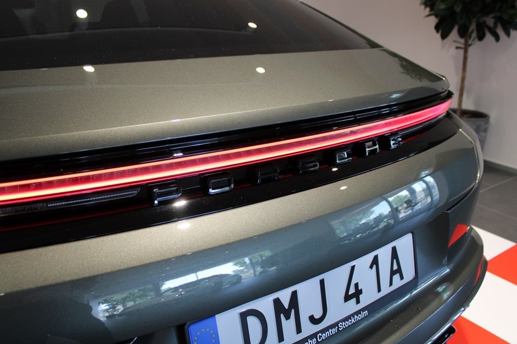 Porsche Panamera 4 E-HYBRID 2026, bild 4/10
