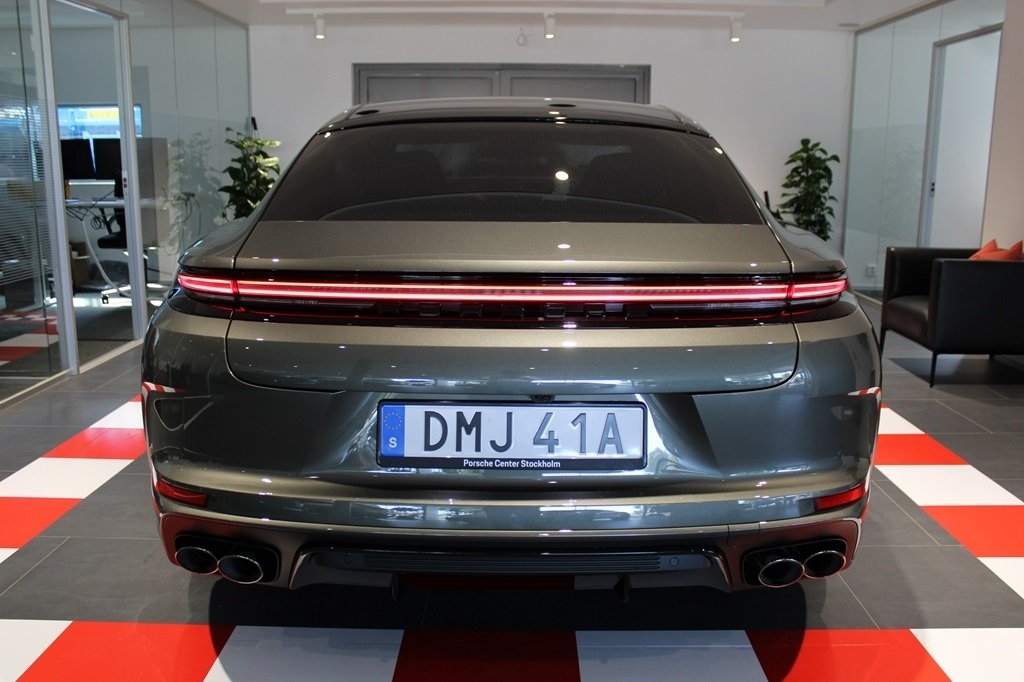 Porsche Panamera 4 E-HYBRID 2026, bild 3/10
