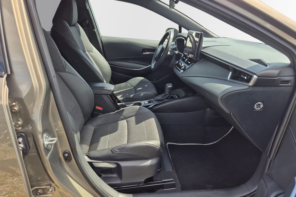 Toyota Corolla 2025, bild 6/14