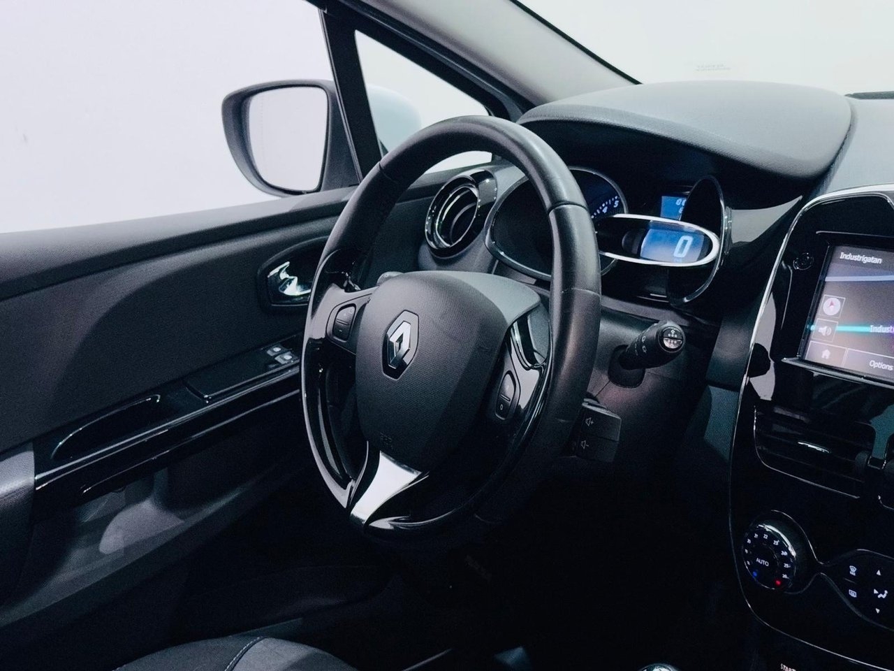 Renault Clio 0.9 TCe 90hk 2015, bild 5/10