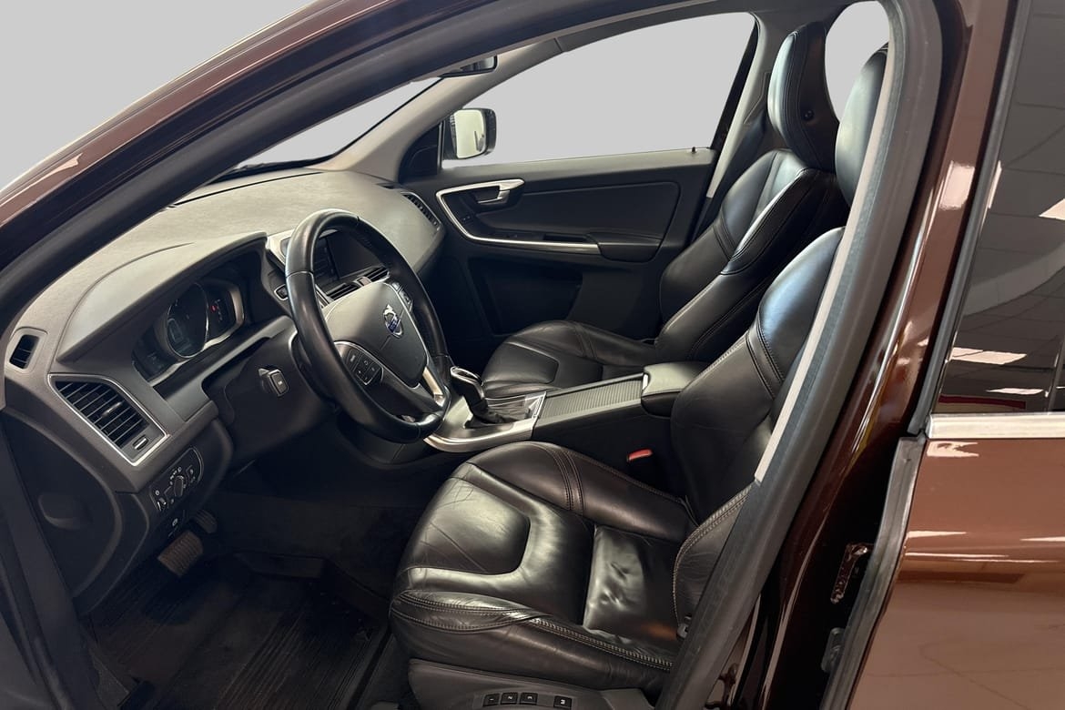 Volvo XC60 2014, kuva 6/21