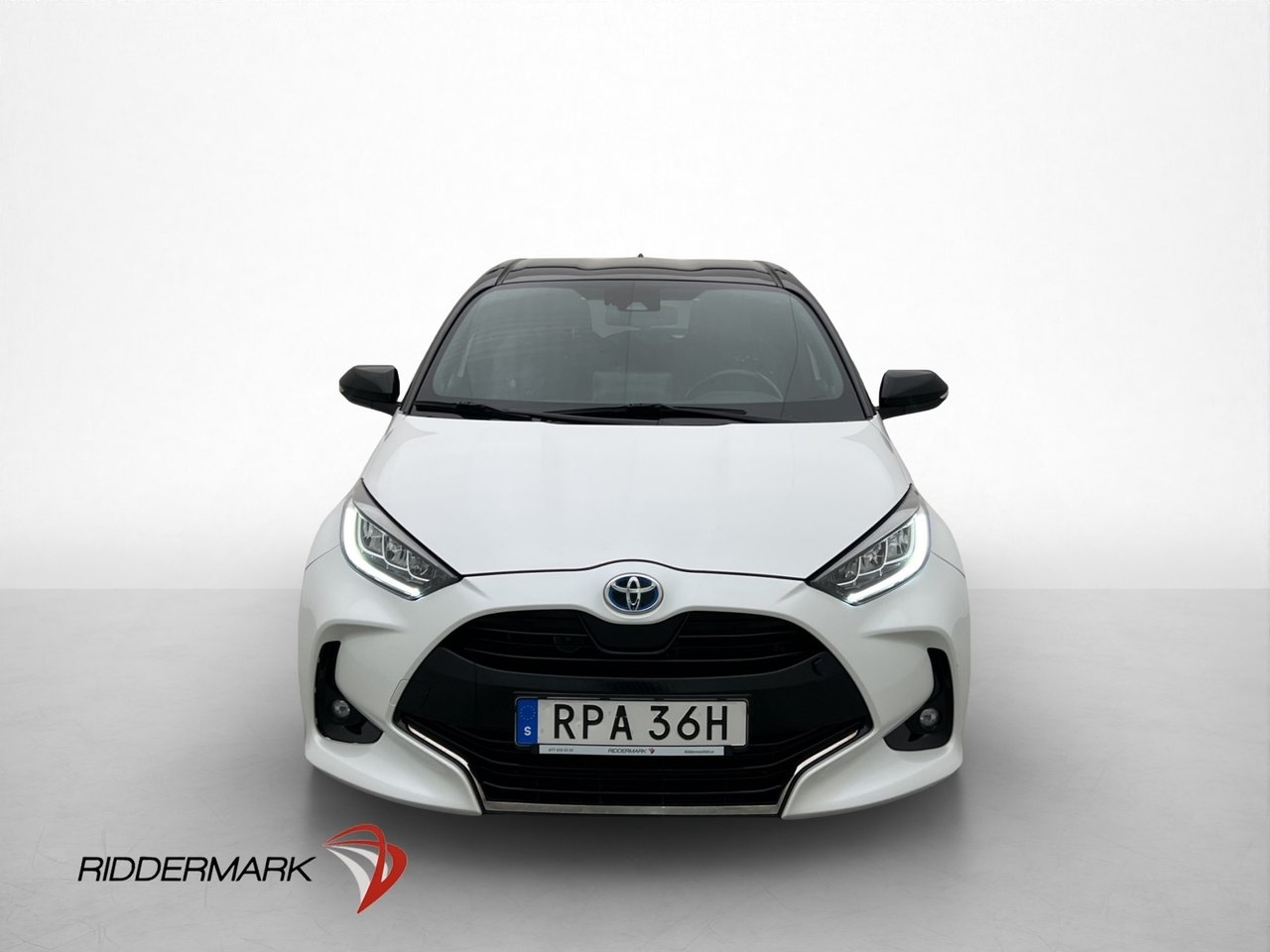 Toyota Yaris Hybrid 116hk Bitone Värmare 2021, bild 2/23