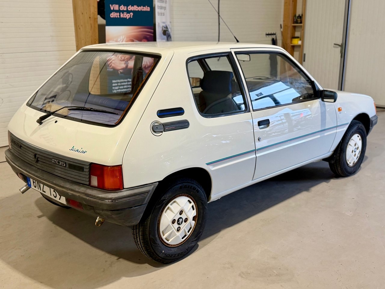 Peugeot 205 1989, photo 7/28