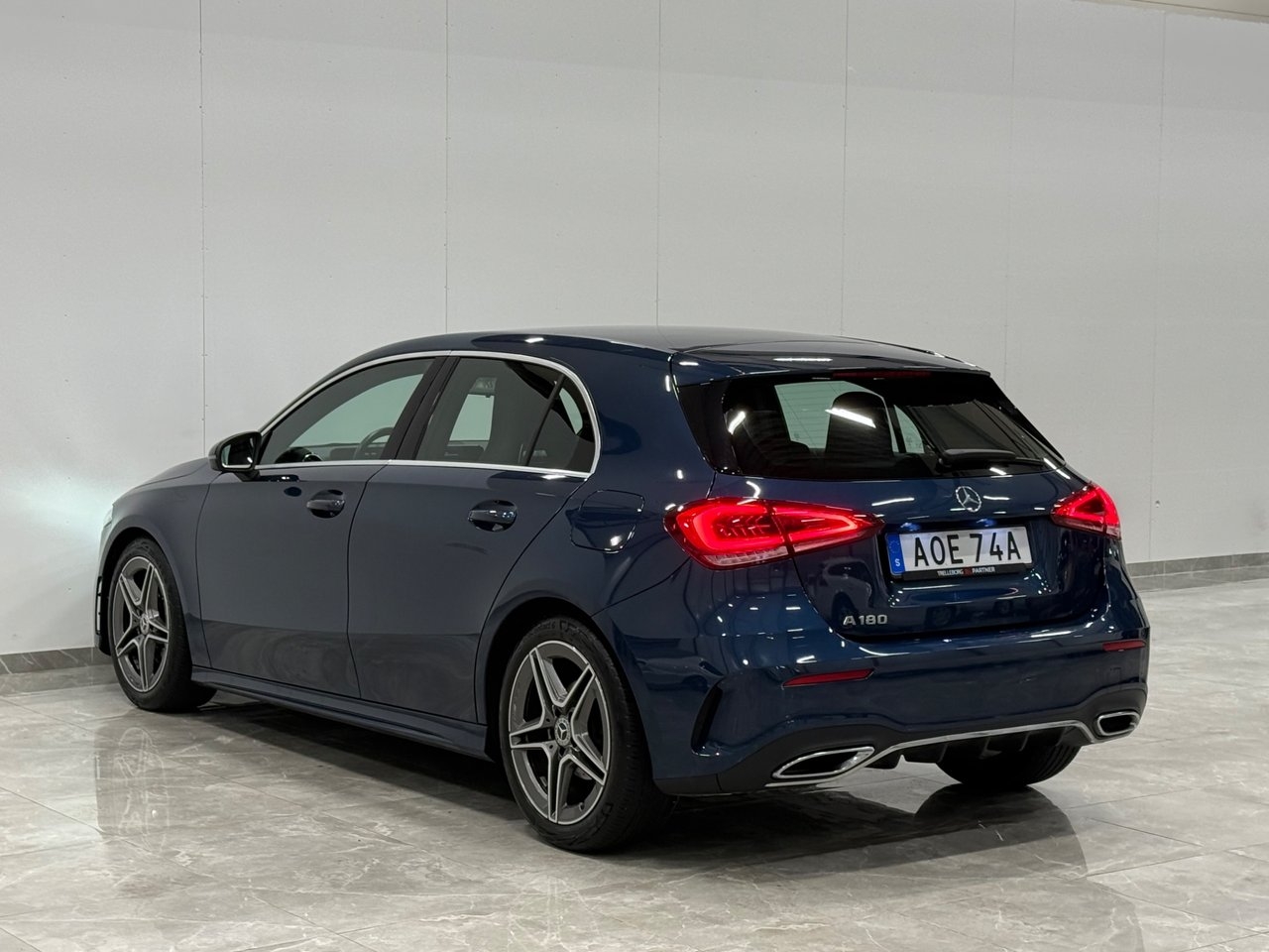 Mercedes-Benz A 180 7G-DCT AMG Line 2021, bild 3/10