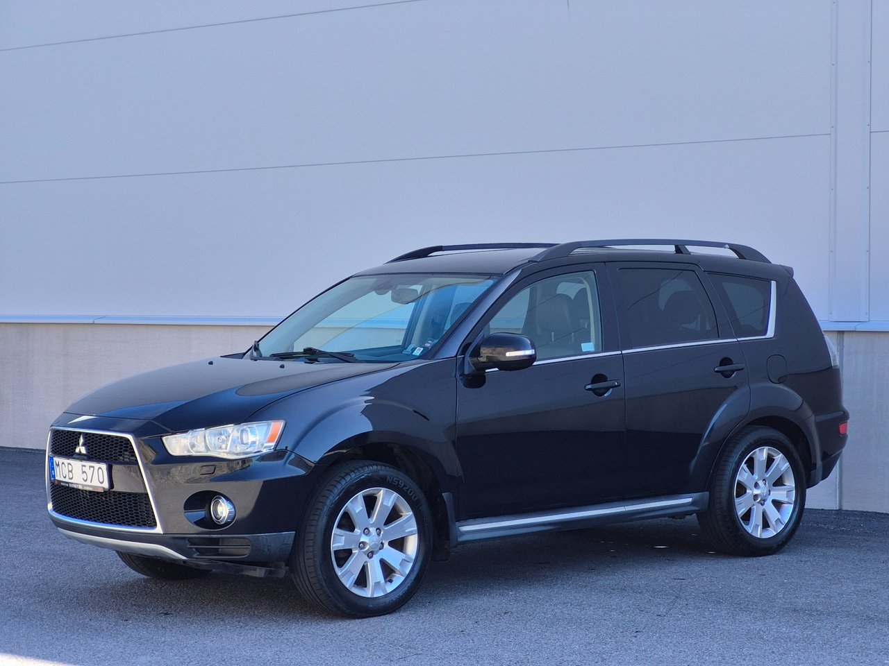 Mitsubishi Outlander 2012, kuva 2/9