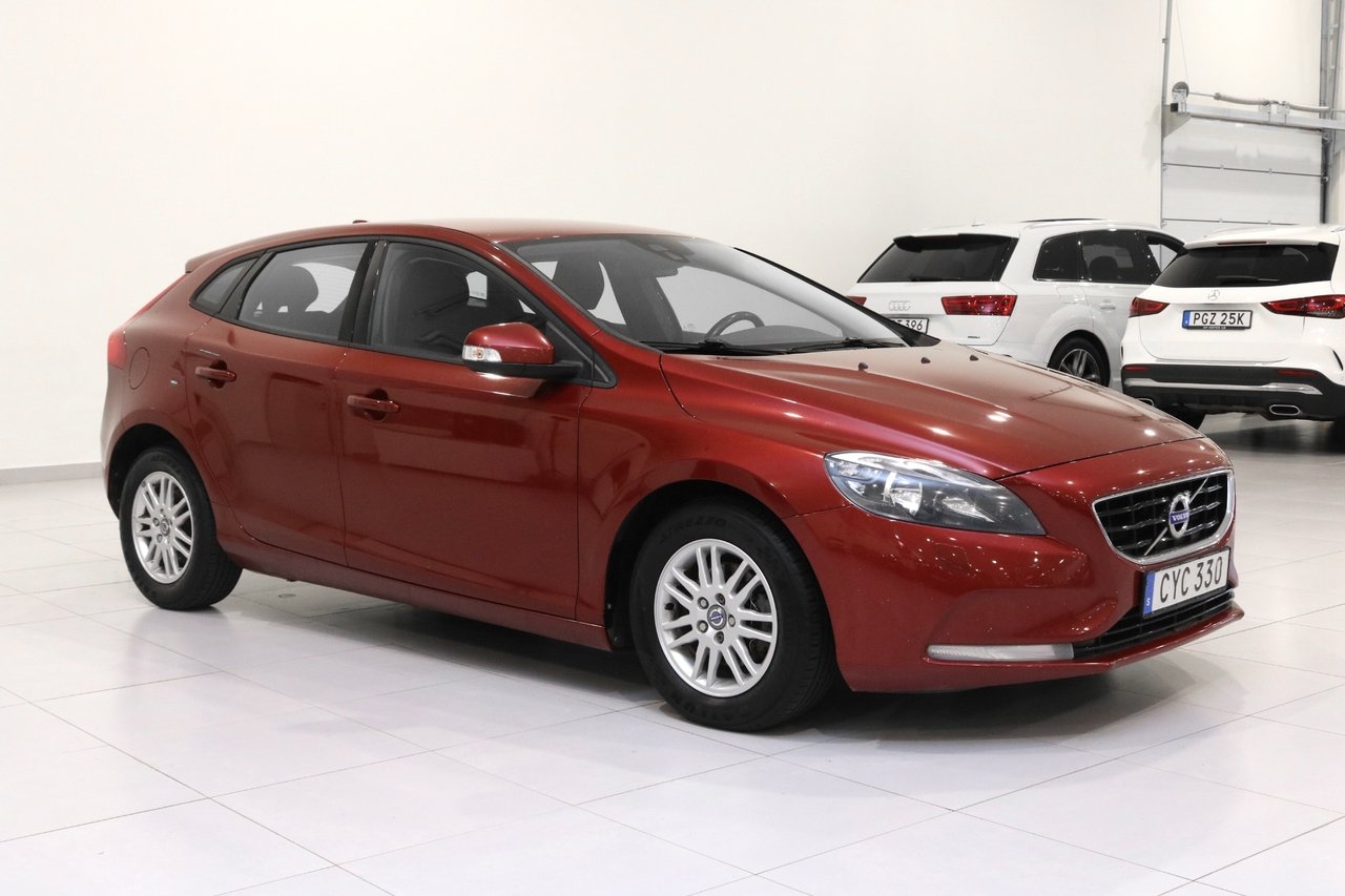 Volvo V40 2015, kuva 2/10