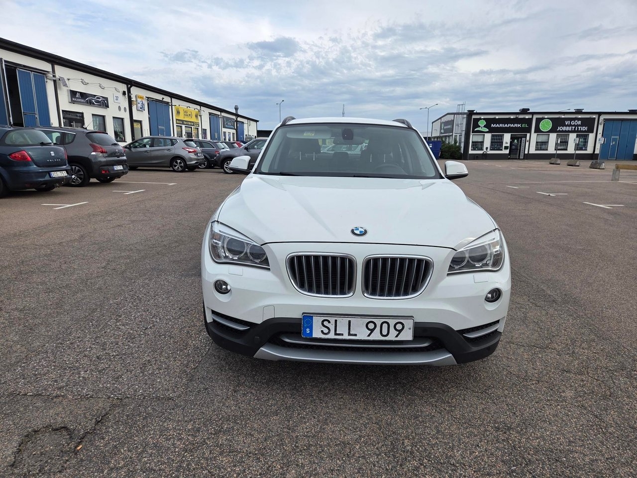 BMW X1 xDrive20d Steptronic xLine Euro 5 2014, bild 3/10