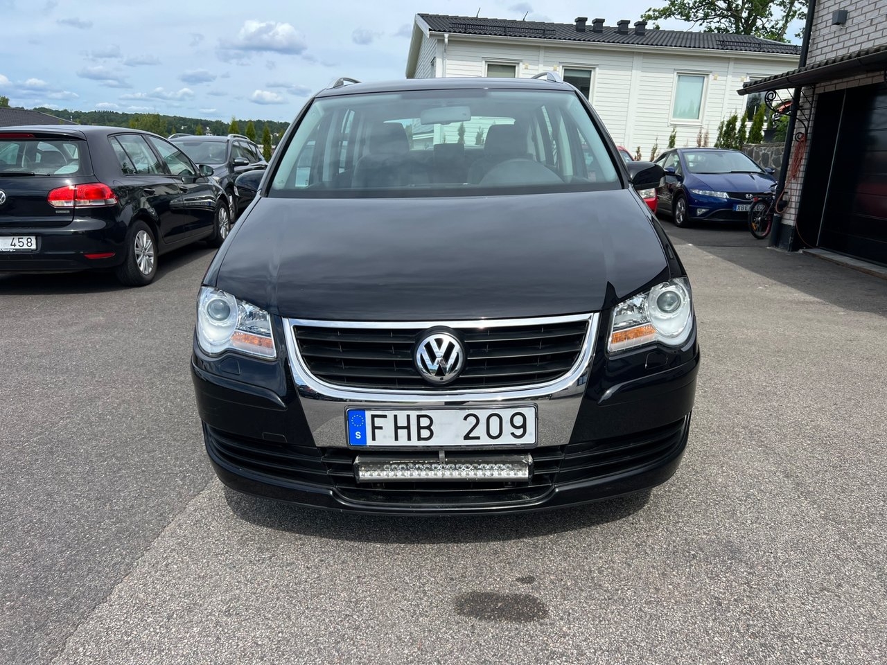 Volkswagen Touran 2007, kuva 3/10