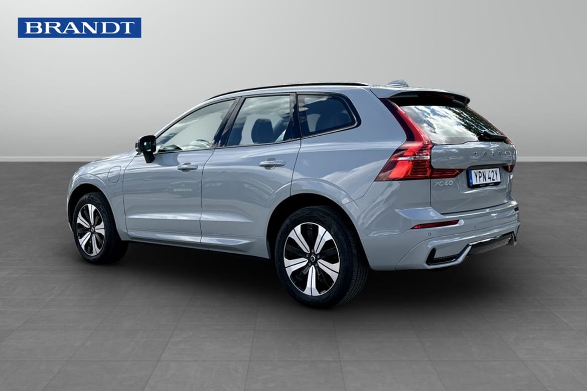 Volvo XC60 T6 Plus Dark Edition 2025, kuva 2/9