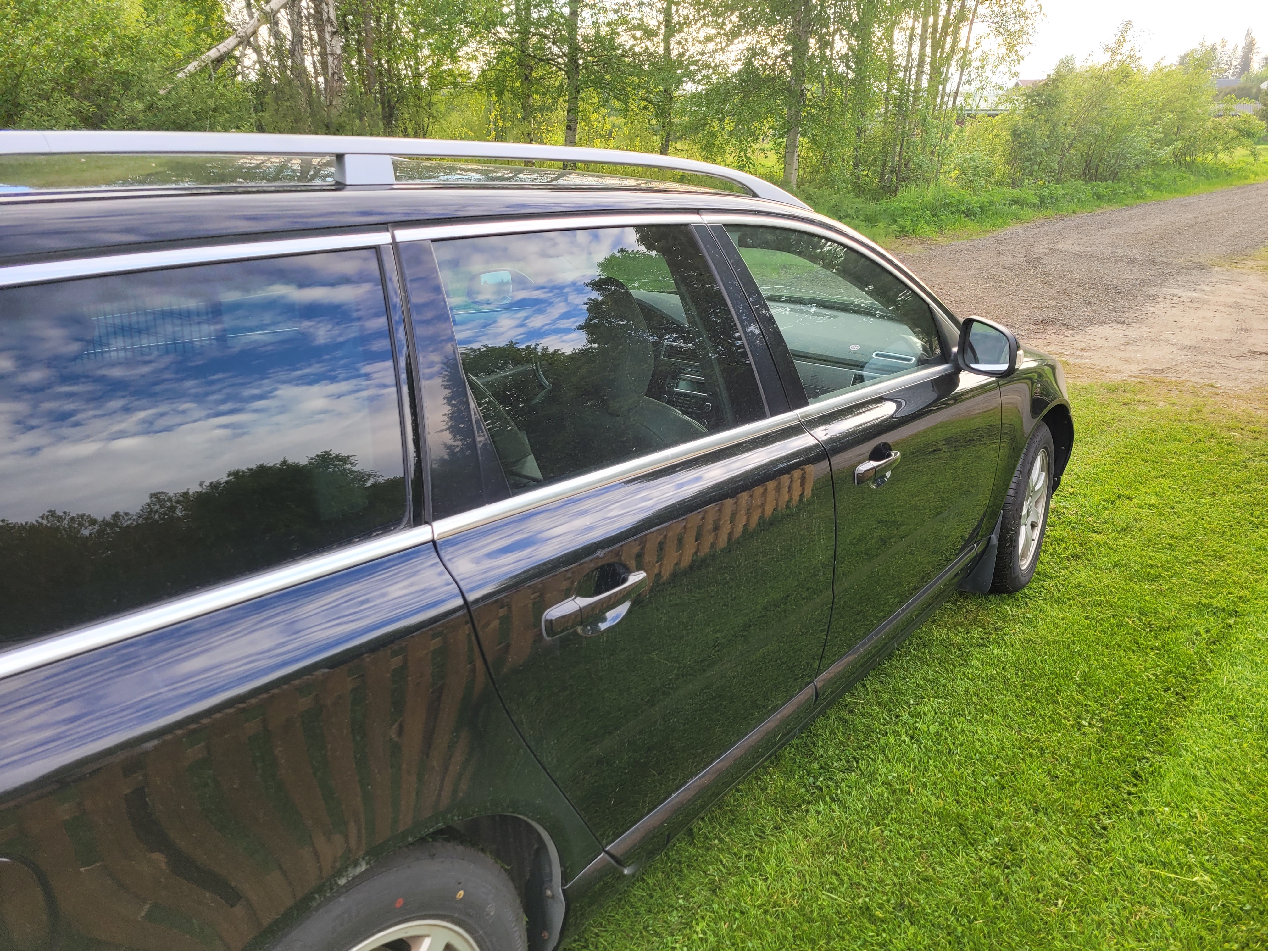 Volvo V70 2.5FT Manuell 2009, bild 2/15