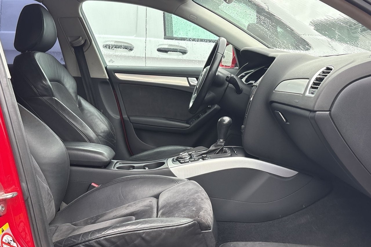 Audi A4 2009, bild 7/8