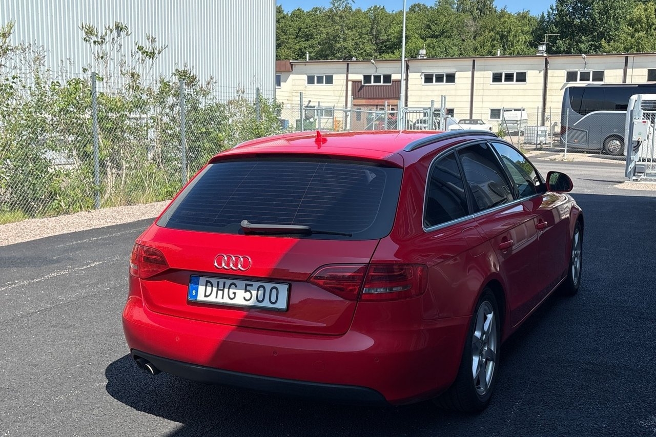 Audi A4 2009, bild 2/8